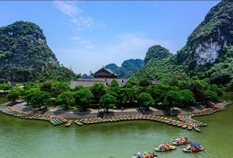 Trải nghiệm du lịch cố đô Hoa Lư Ninh Bình mới nhất 2023 với vẻ đẹp cổ kính