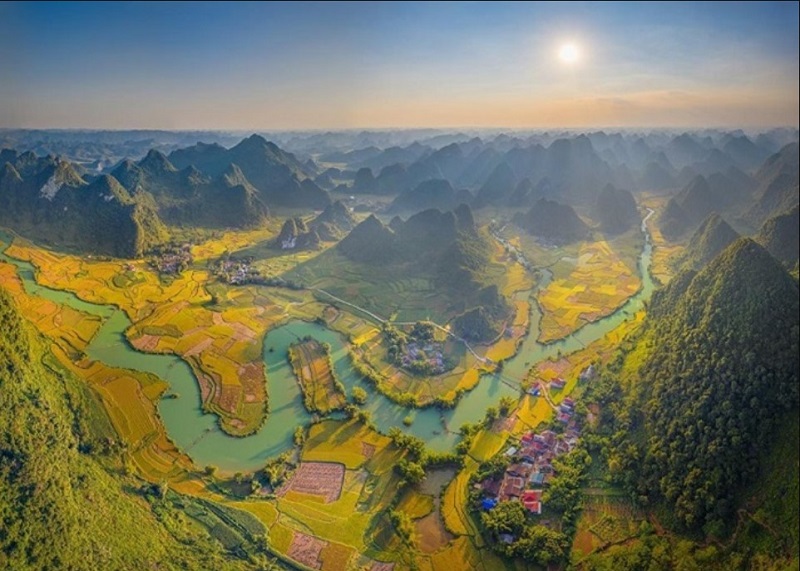 7 Địa Điểm Du Lịch Nổi Tiếng Ở Trùng Khánh Cao Bằng