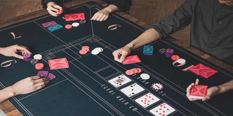 Chip poker là gì? Những loại chip Poker phổ biến hiện nay