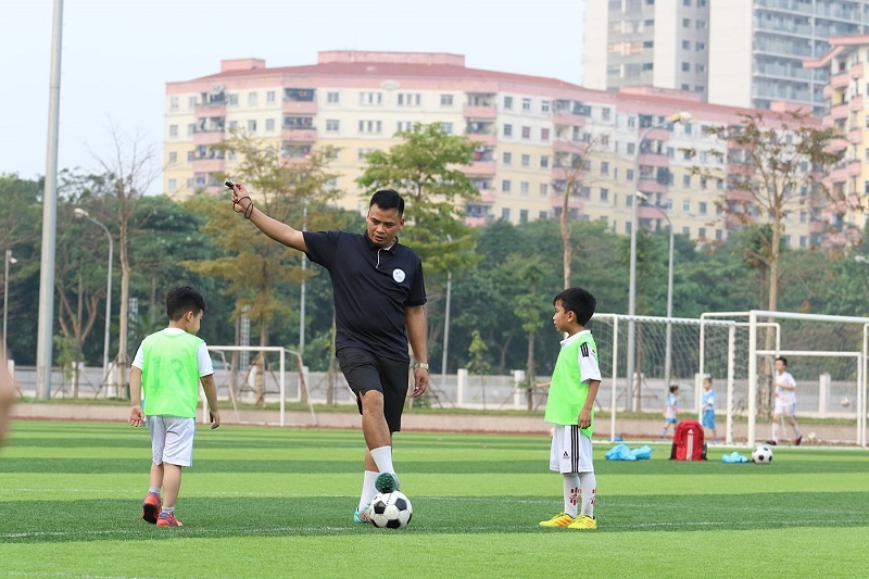 Những Kỹ Thuật Di Chuyển Phổ Biến Nhất Trong Bóng Đá - HTSPORT.VN
