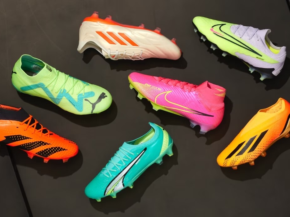 Giày đá bóng sân cỏ tự nhiên đinh fg chính hãng giá tốt