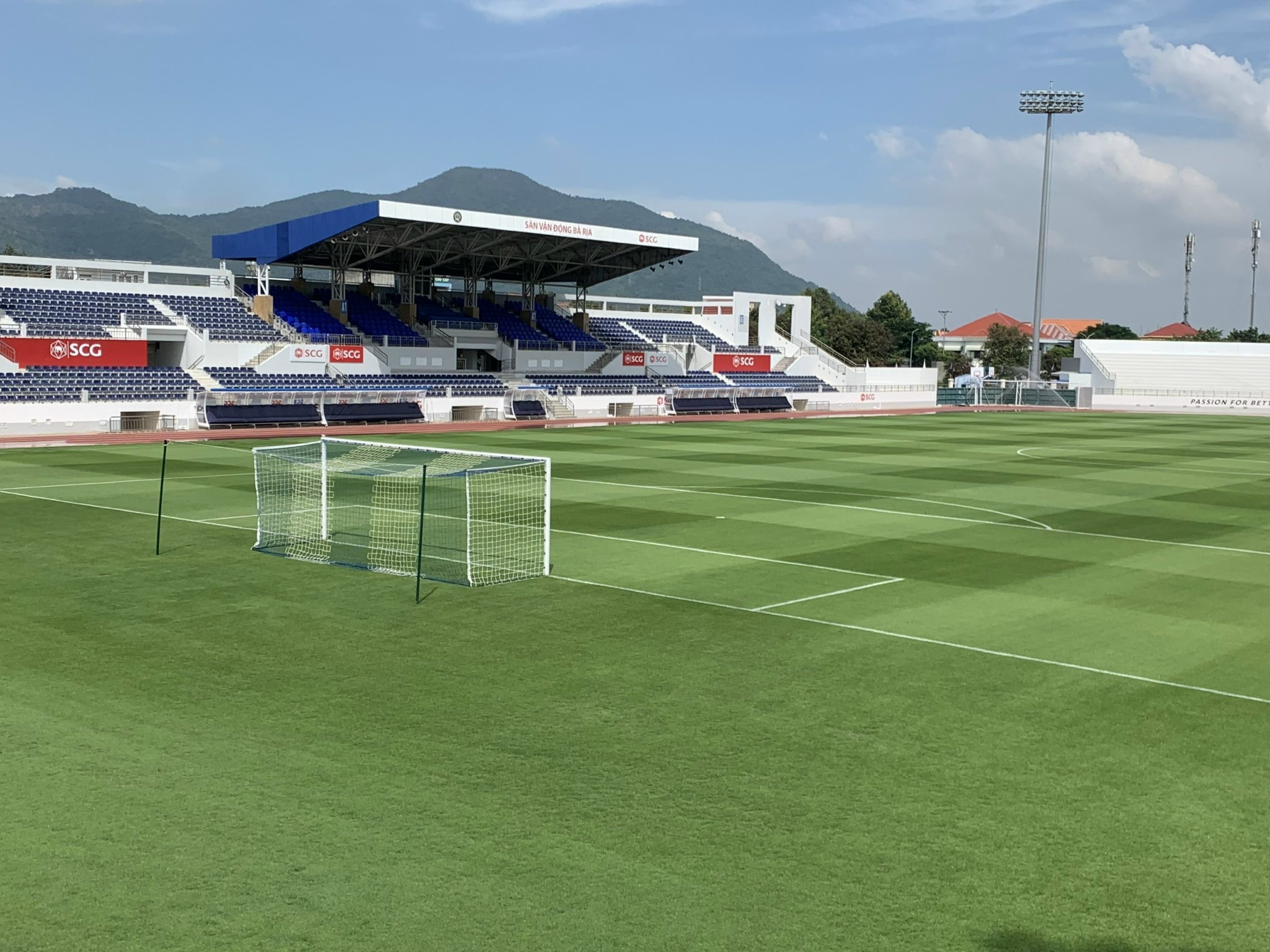 sân bóng đá cỏ tự nhiên-Turf Care Sports Co.LTD