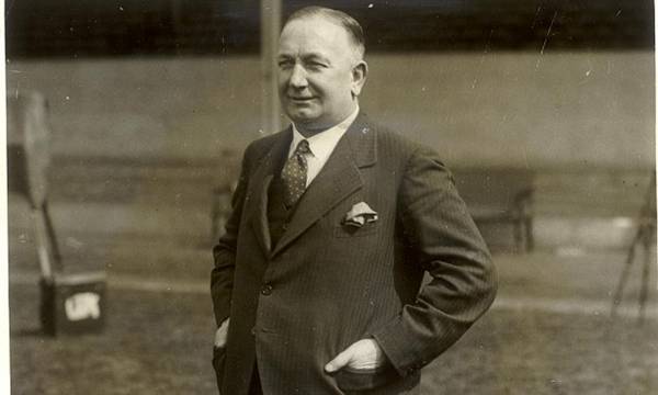 HLV Arsenal Huấn luyện viên Arsenal giàu thành tích nhất là ai?