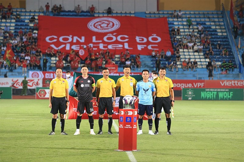 Luật Trợ Lý Trọng Tài: Vai Trò, Quyền Hạn Và Quy Định FIFA Mới Nhất