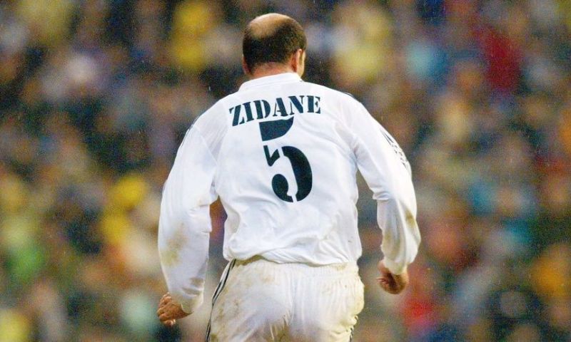 Chức Năng Cầu Thủ Áo Số 5: Bức Tường Thép Và Bộ Não Tuyến Dưới