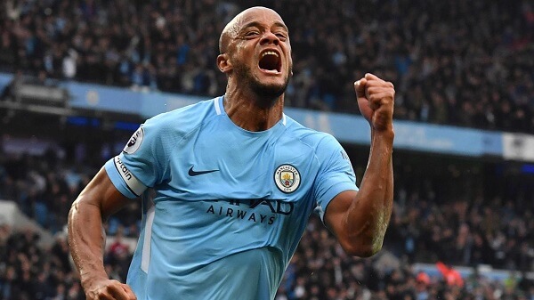 Vincent Kompany trung vệ Man City huyền thoại